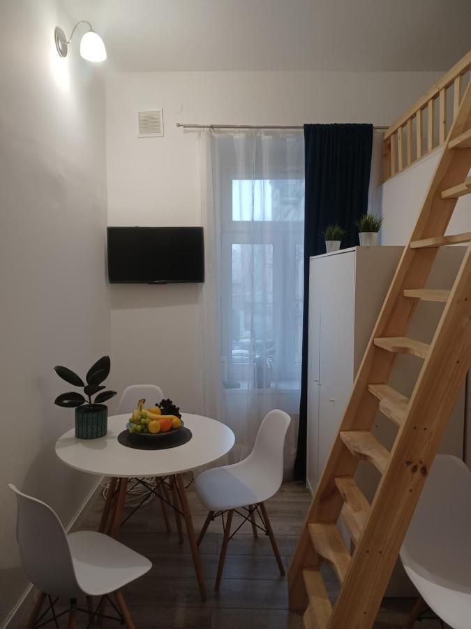 Studio Pomorska 22 *